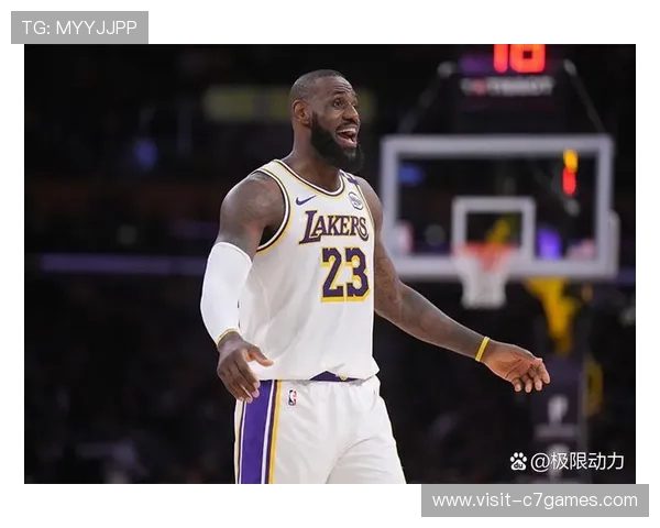 詹姆斯复出砍下三双湖人逆转勇士引爆NBA焦点战全场沸腾再掀高潮